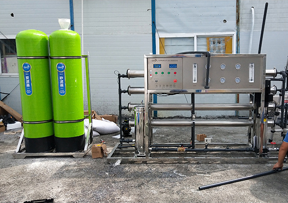 來賓市武宣縣礦業(yè)項(xiàng)目部2噸直飲水設(shè)備