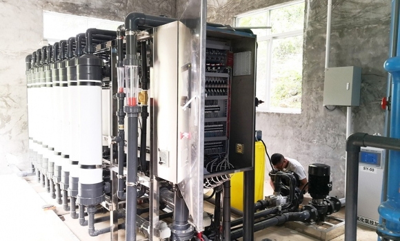 海南水處理400-500人生活用水-超濾設(shè)備解決河水凈化過濾 處理量每小時(shí)20噸